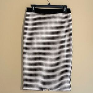 Houndstooth skirt